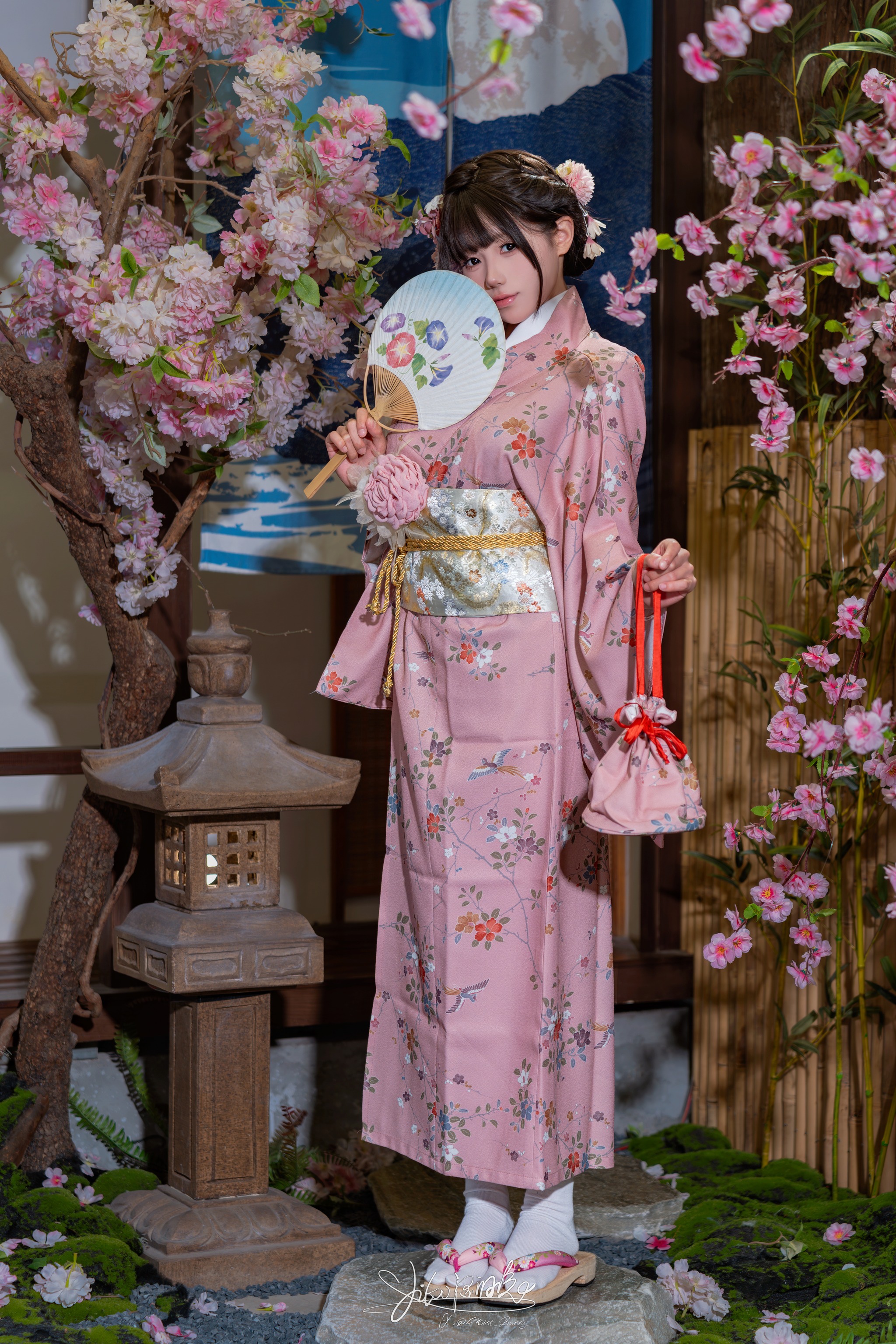 咬一口兔娘 - NO.178 (黏黏团子兔) 8月作品『温泉の女将』燕无歇[78P1V]-XikXak